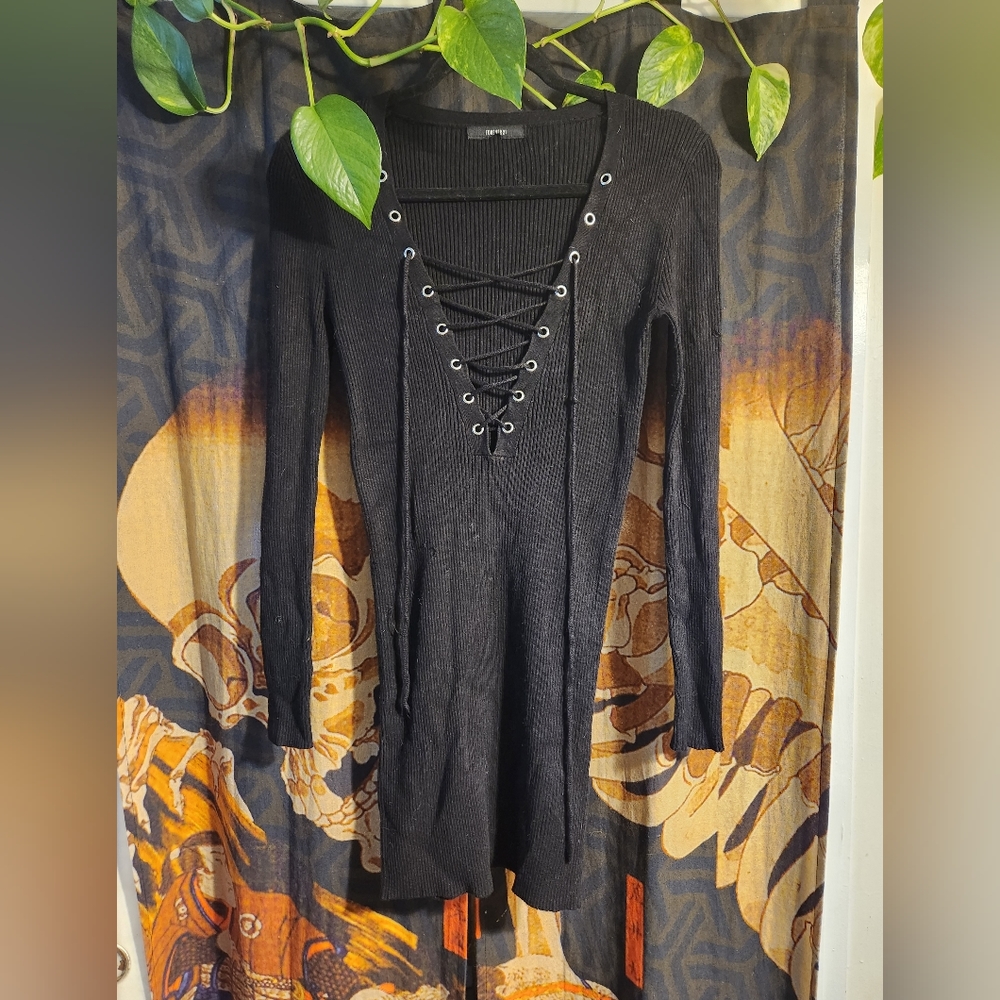 Forever21 small black lace-up bodycon dress